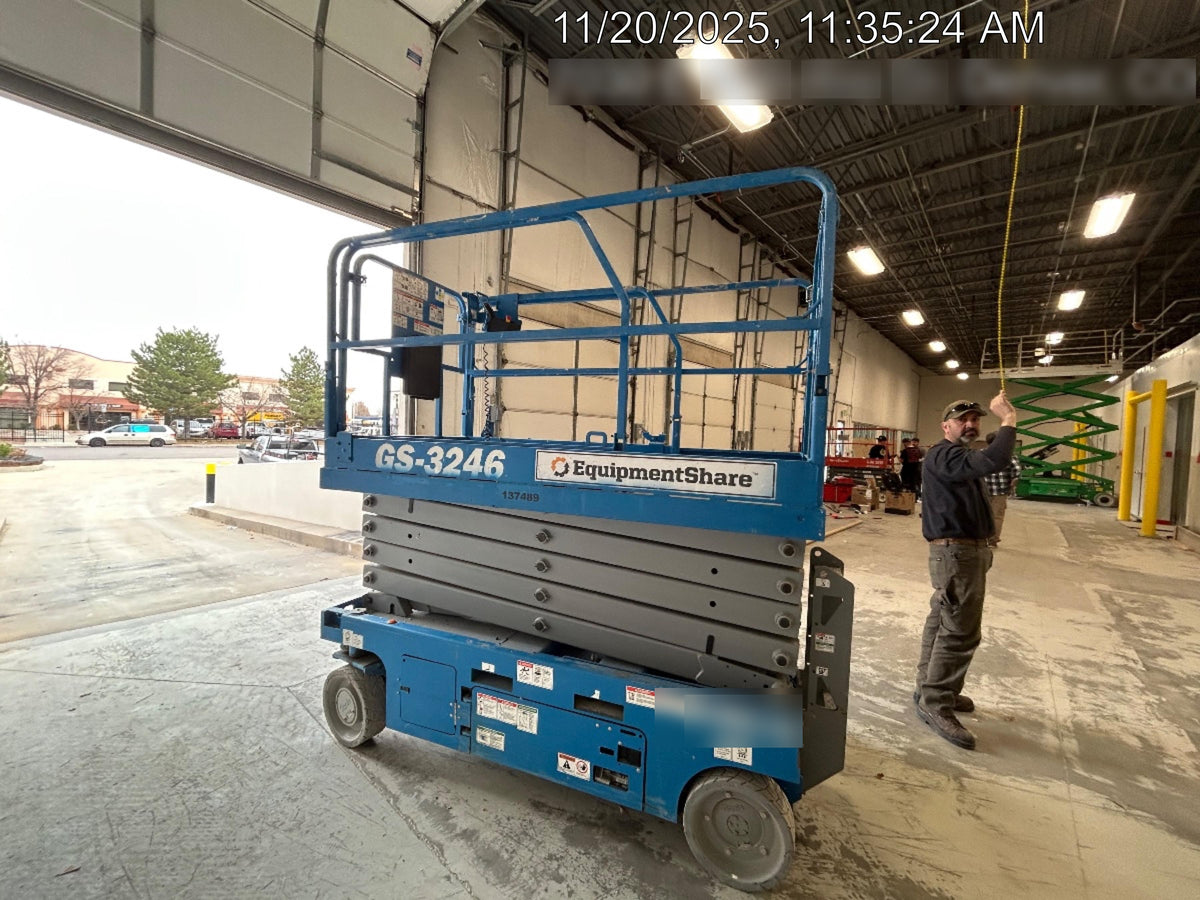 2021 GENIE GS-3246