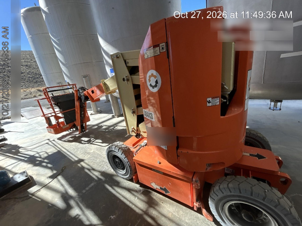 2019 JLG E300AJP