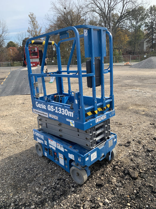 2021 GENIE GS-1330m