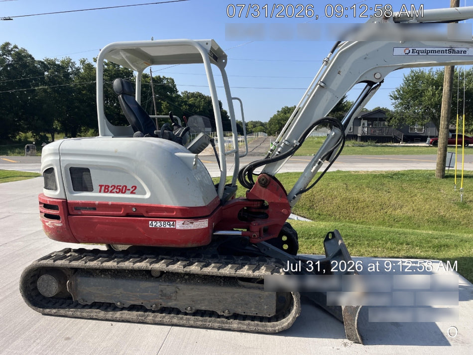 2024 TAKEUCHI TB250-2R