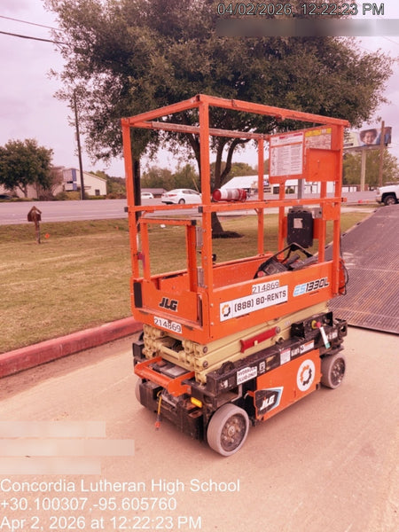 2022 JLG ES1330L