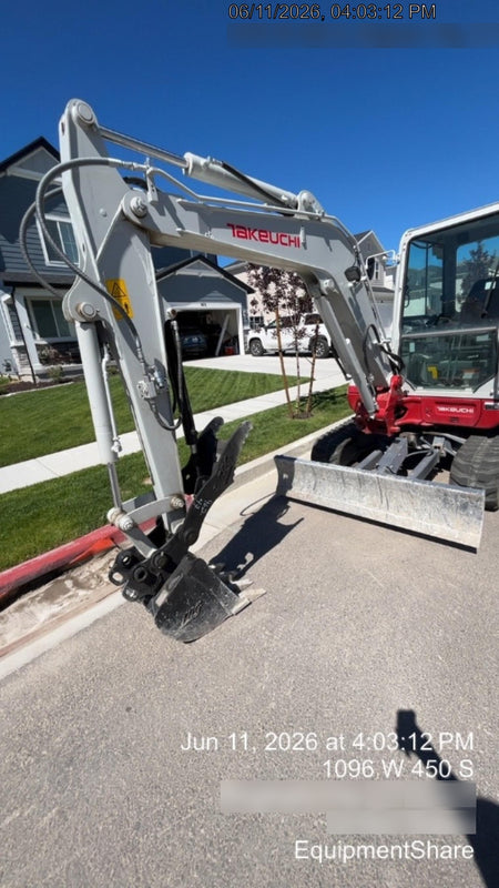 2023 TAKEUCHI TB240-CR