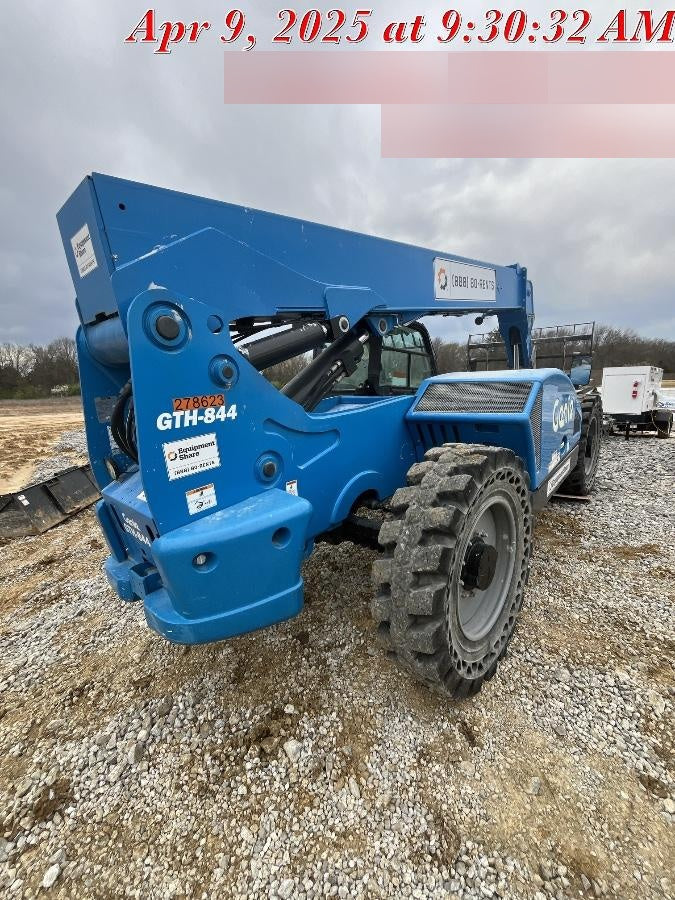 2022 GENIE GTH-844
