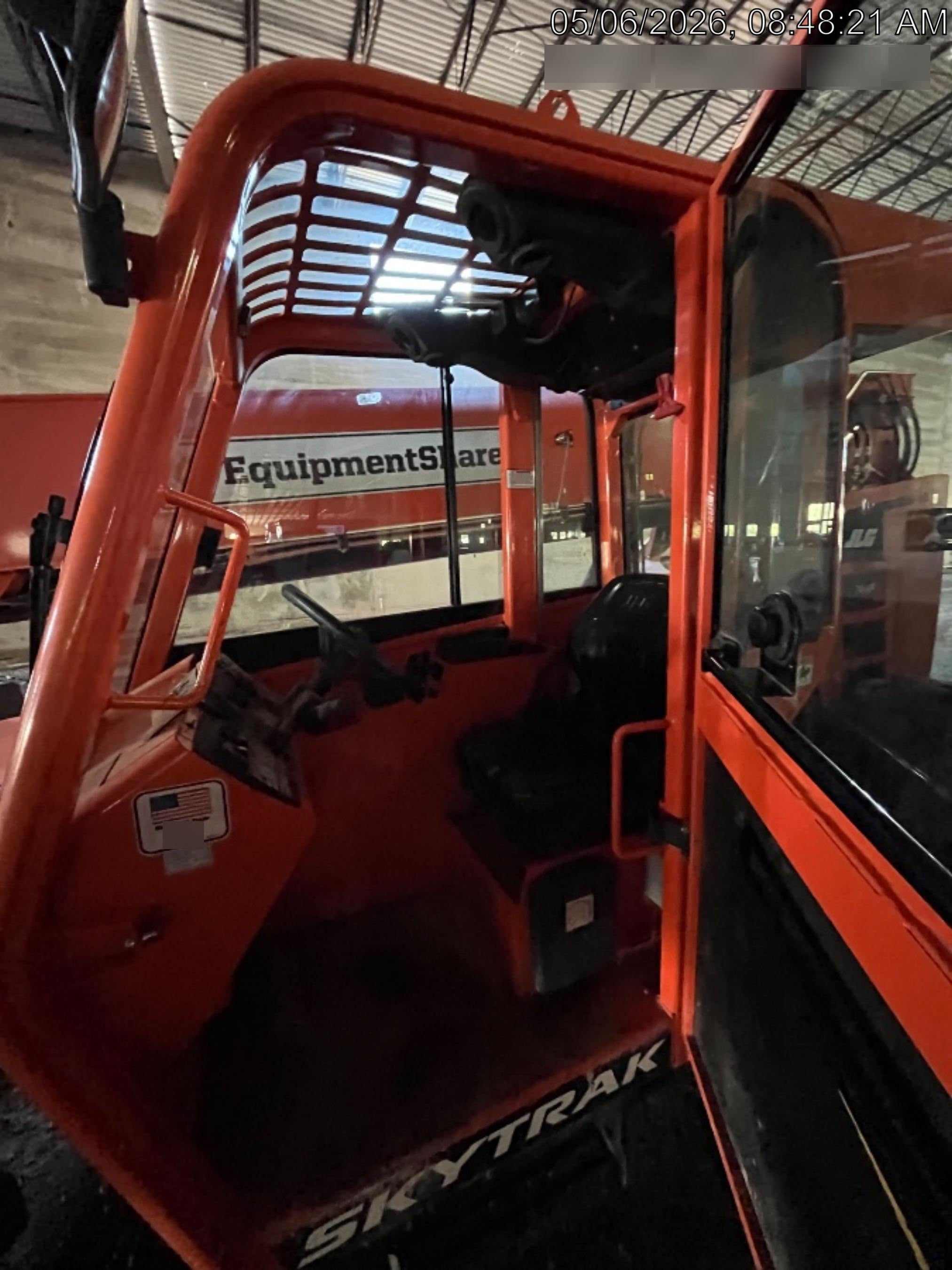 2021 JLG 12054