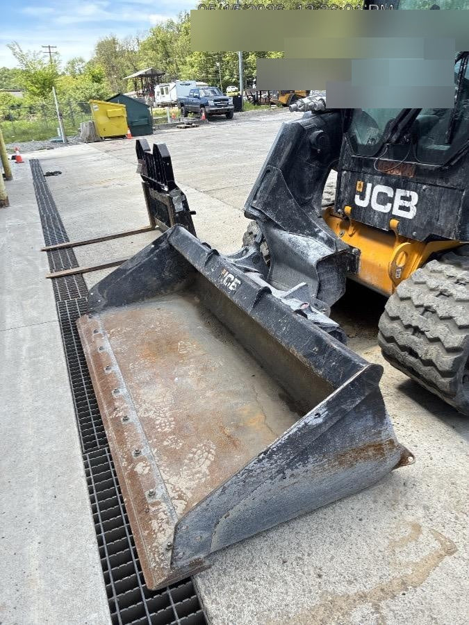 2024 JCB 3TS-8T