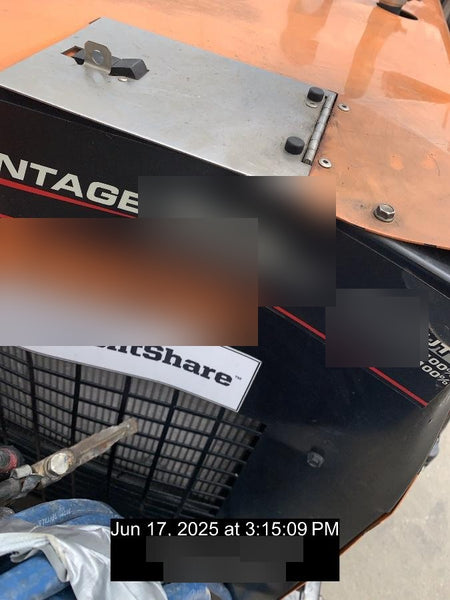 2021 Lincoln Electric Vantage 322 Vantage 322 Ready Pak 3 w/ Decals, ORANGE (includes trailer, cable rack, fender light kit) NO Telematics