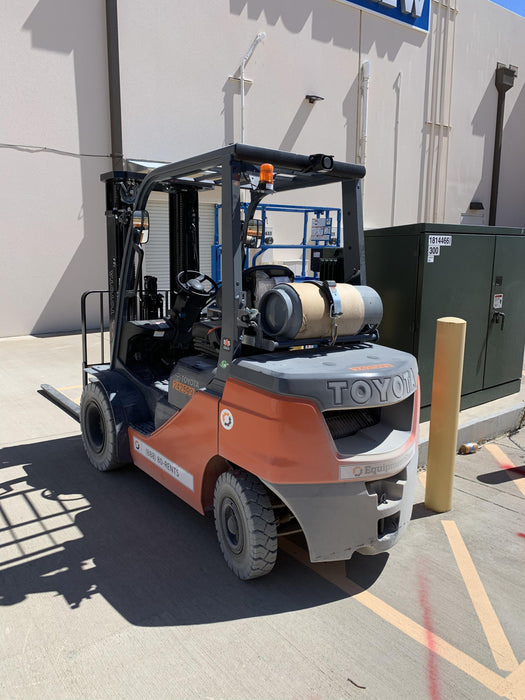 2022 TOYOTA 50-8FGU25