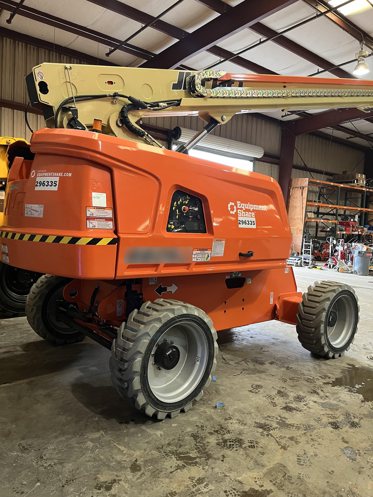 2023 JLG 660SJ