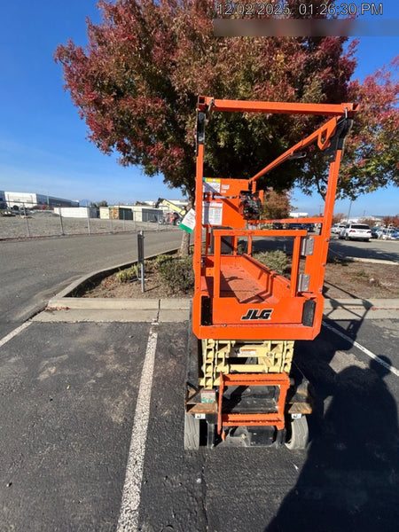 2021 JLG ES1932