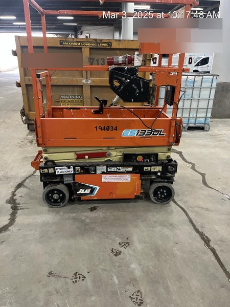 2021 JLG ES1330L