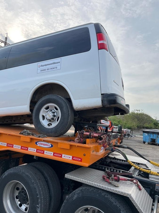2023 CHEVROLET Express Van - Rental