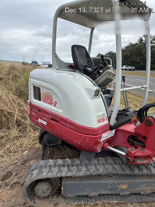 2020 TAKEUCHI TB235-2R