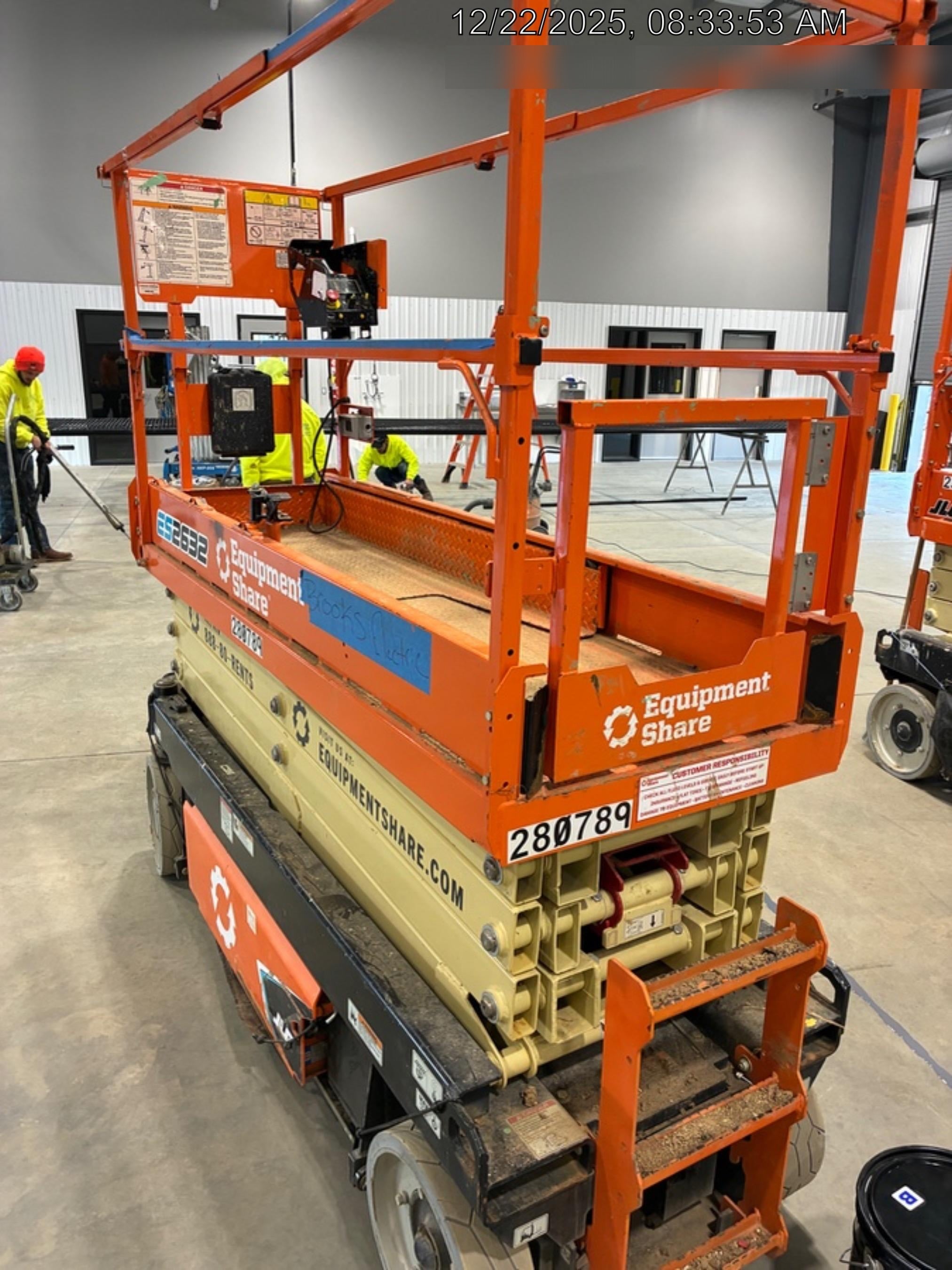 2022 JLG ES2632