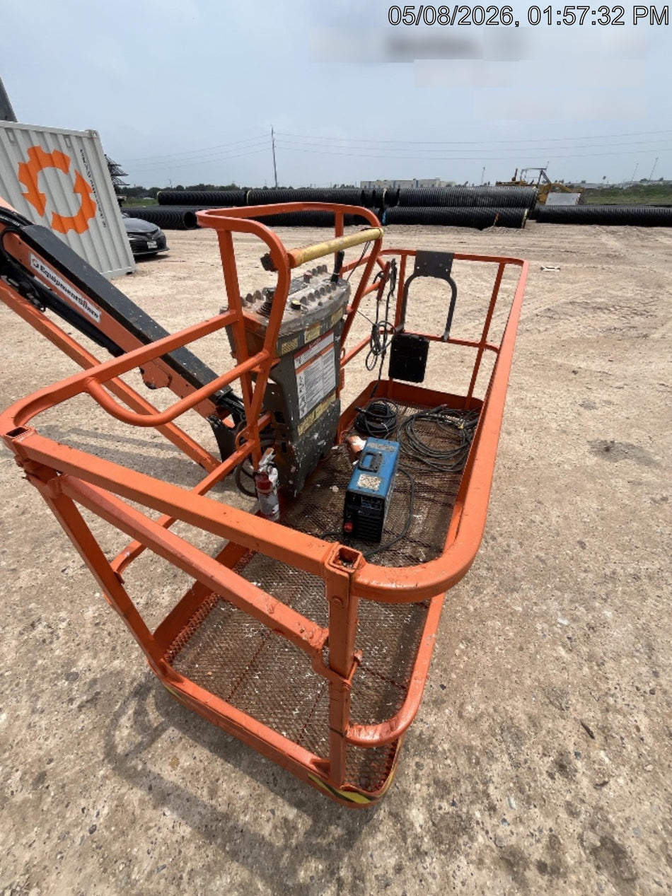 2018 JLG 660SJ