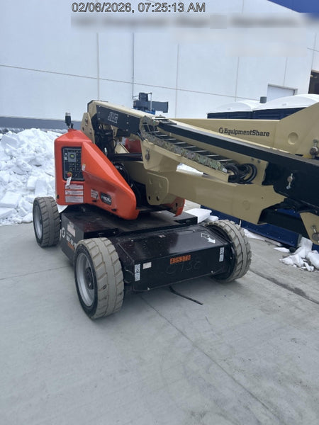 2024 JLG E450AJ