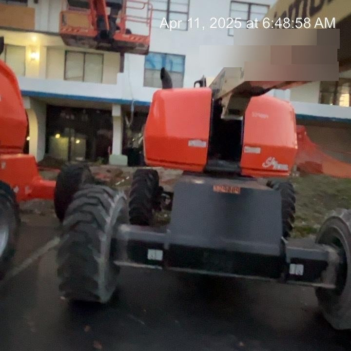 2023 JLG 460SJ