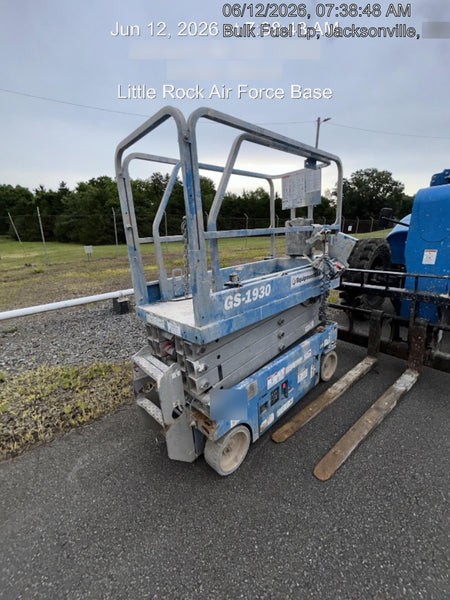 2019 Genie GS-1930 Fixed rails with chain Entry