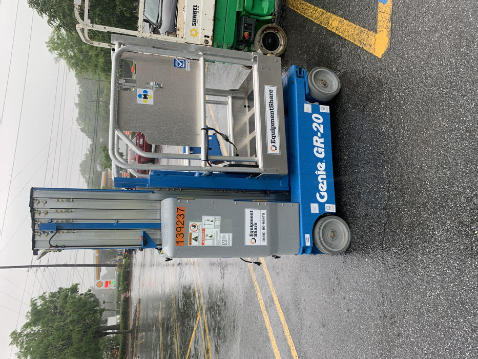 2021 GENIE GR-20