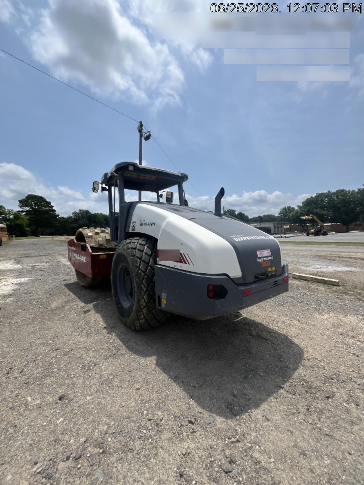 2024 DYNAPAC CA2500D