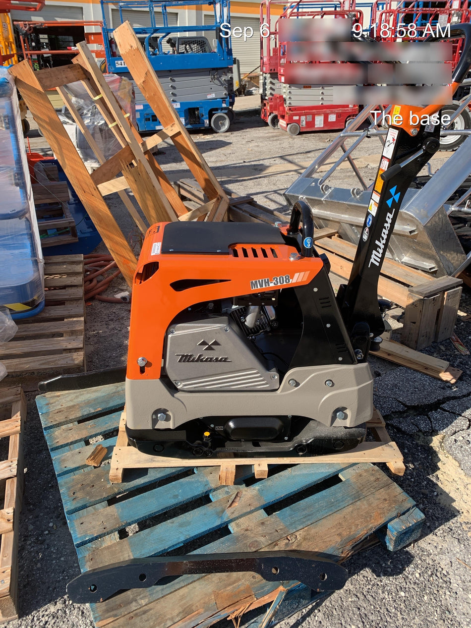 2023 Multiquip MV308GH Honda GX270, 18" Plate, Tachometer