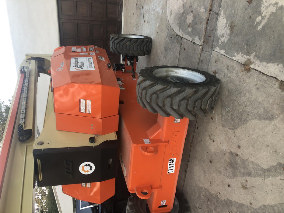 2021 JLG 800AJ