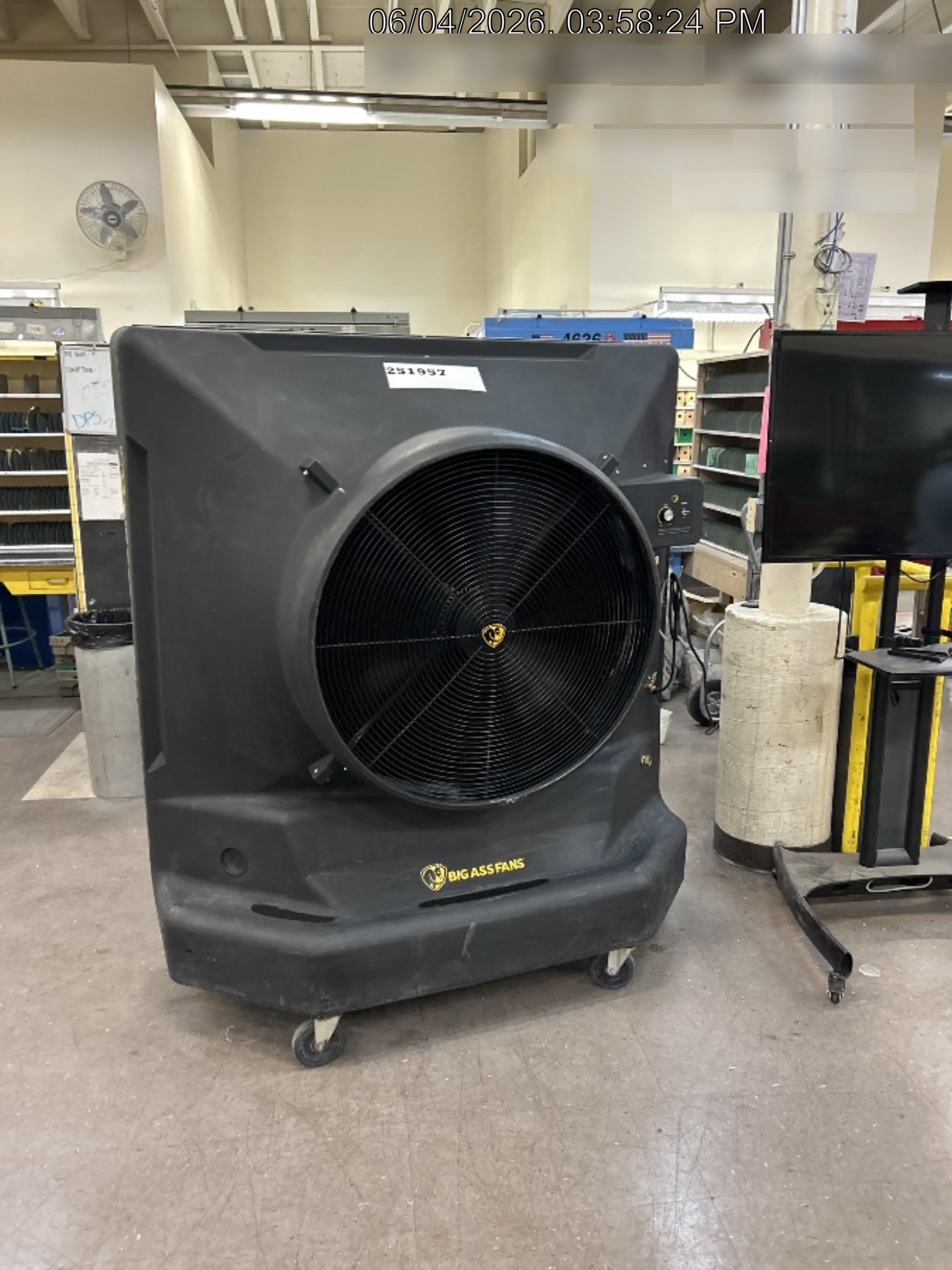 2022 BIG ASS FANS Cool Space 400