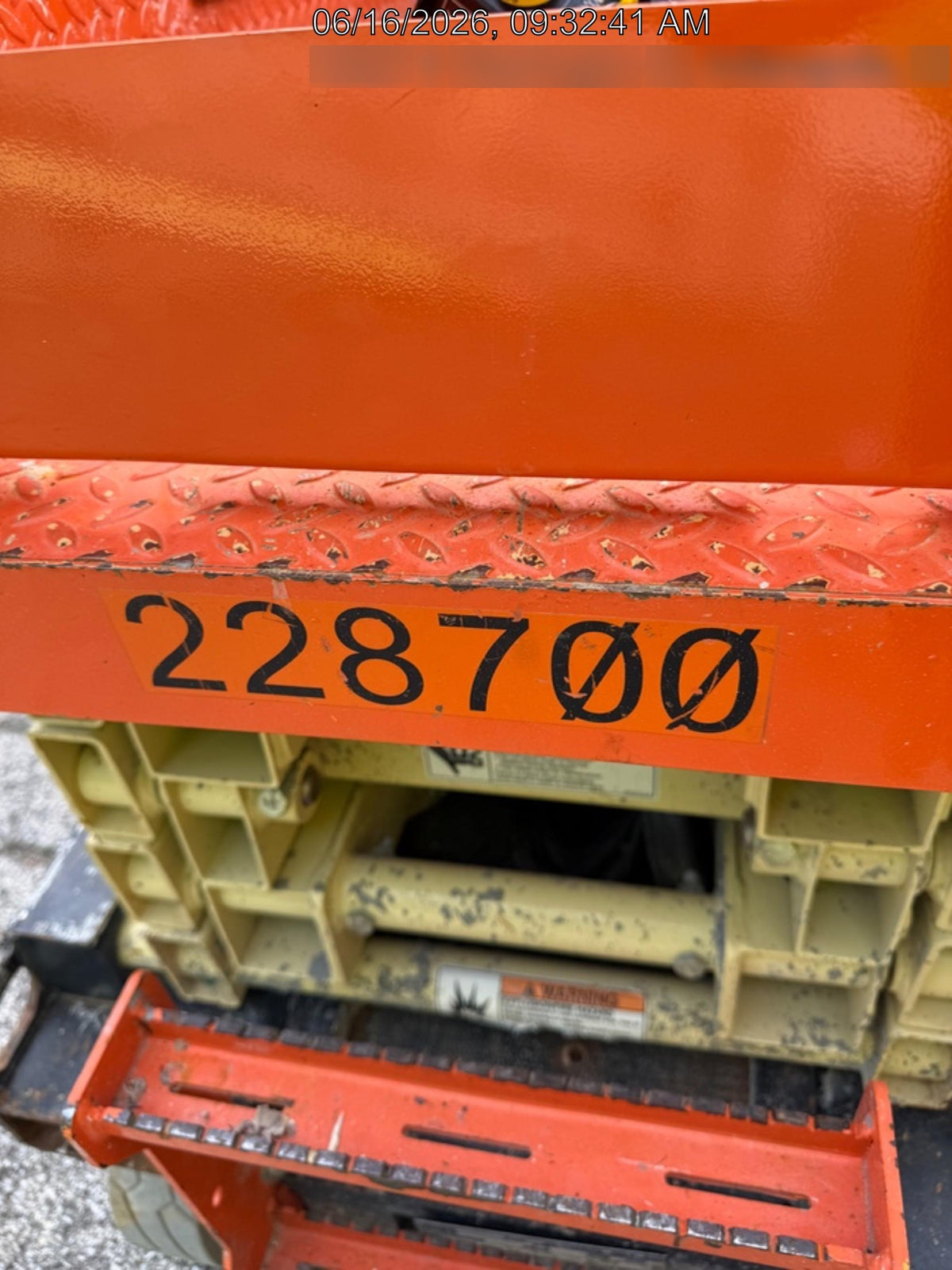 2022 JLG ES1932