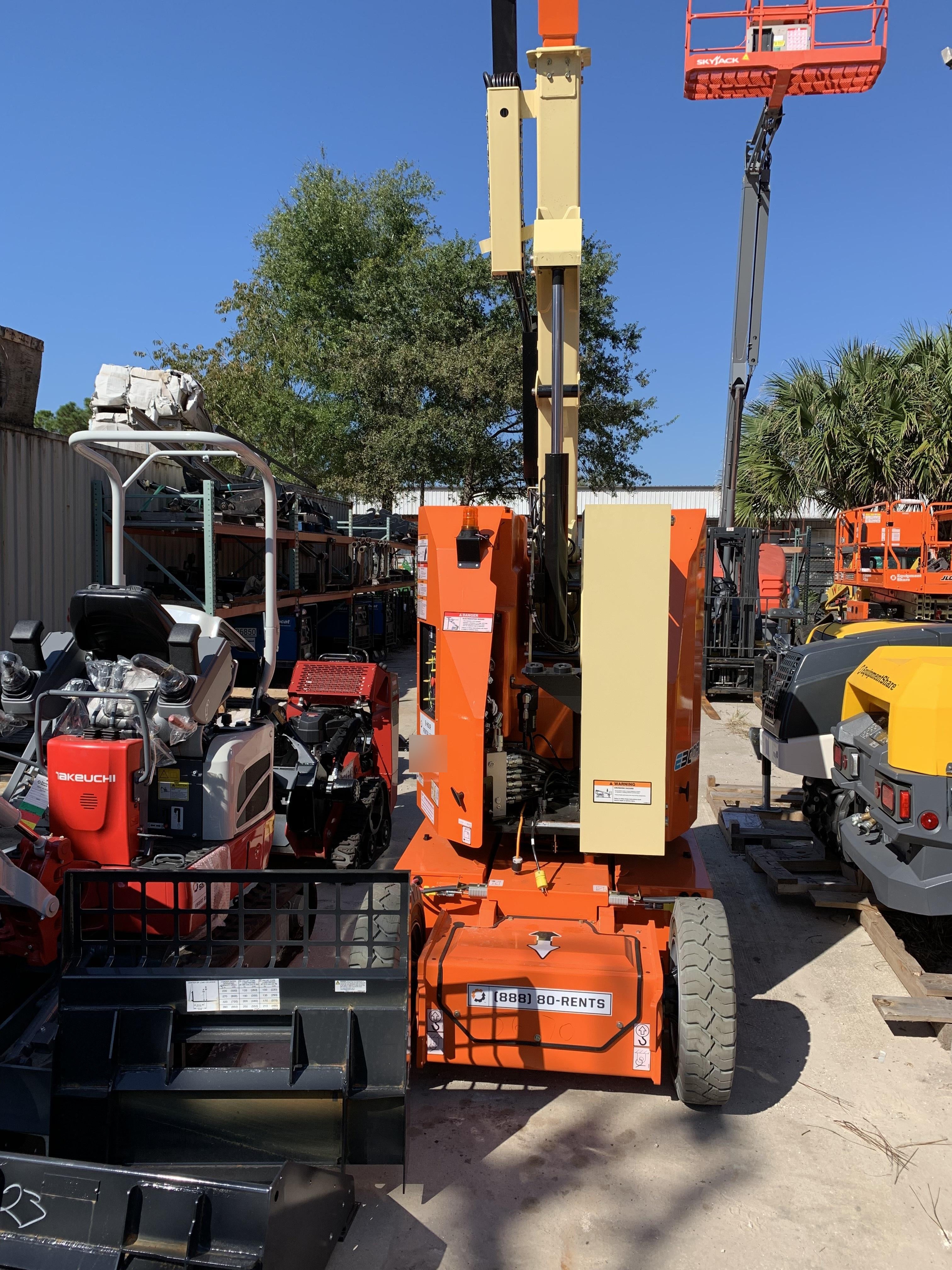 2022 JLG E300AJP