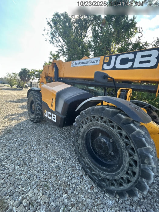 2022 JCB 510-56