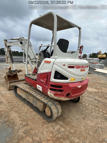 2022 TAKEUCHI TB235-2R