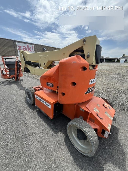2019 JLG E400AJPN
