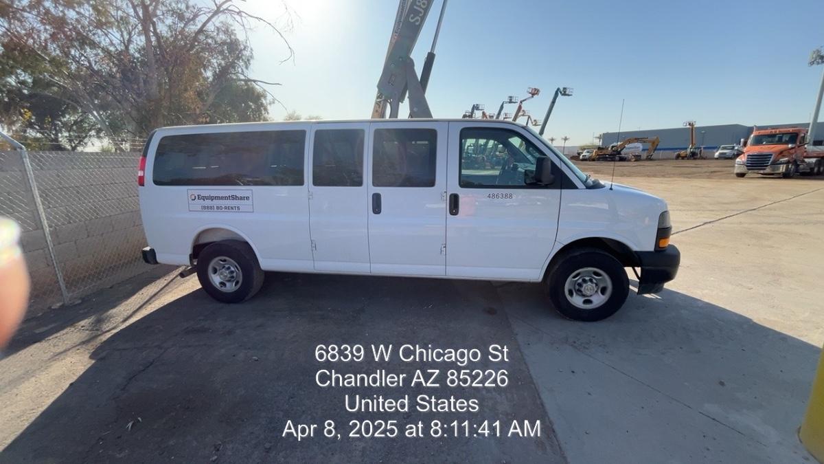 2025 CHEVROLET Express Van - Rental