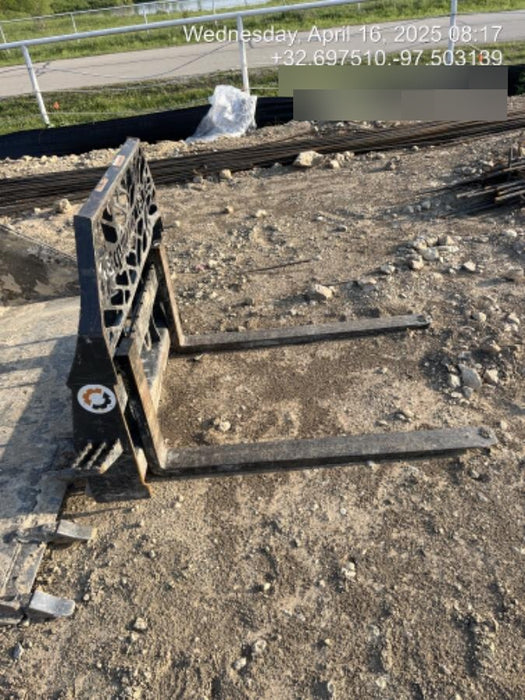 2022 PALADIN 48" Pallet Forks - Paladin