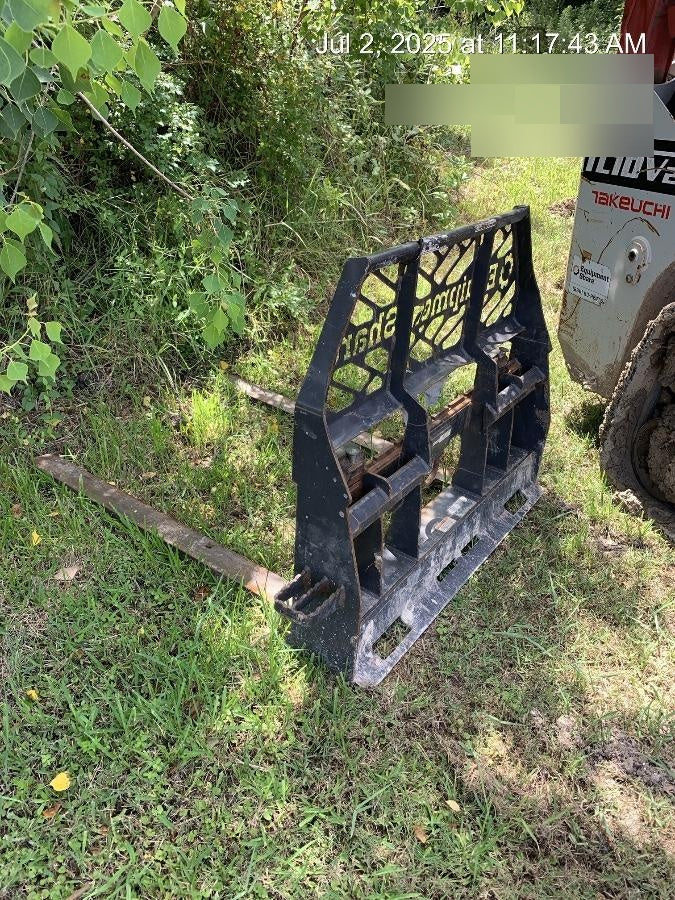 2020 EMKAY 48" Pallet Forks - Emkay