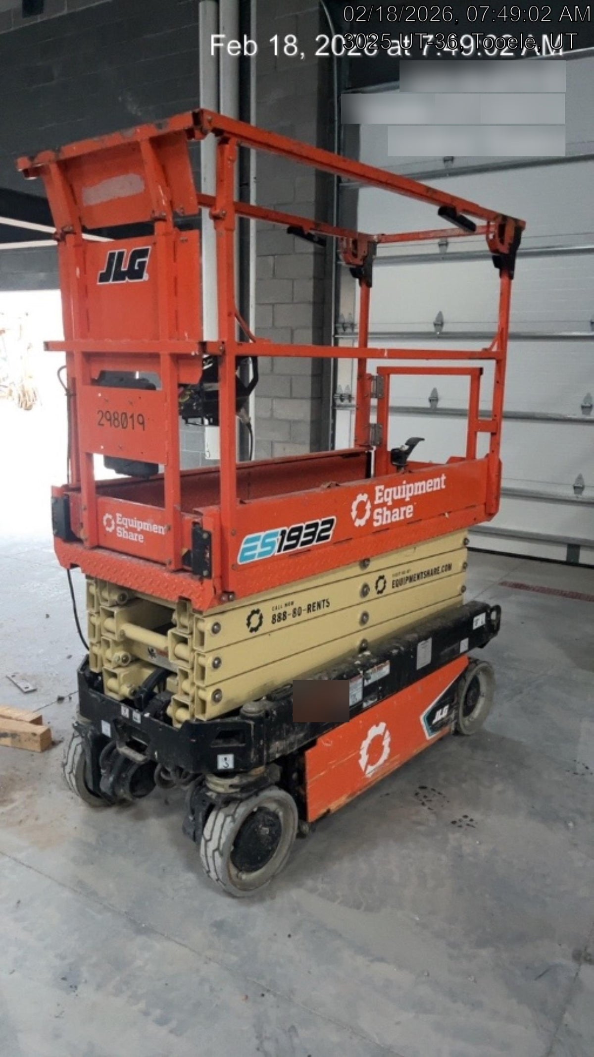 2023 JLG ES1932