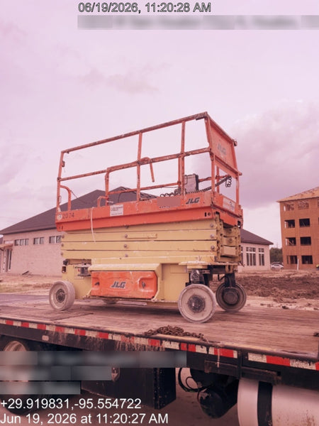 2016 JLG 3246ES