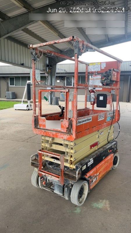 2022 JLG ES1932