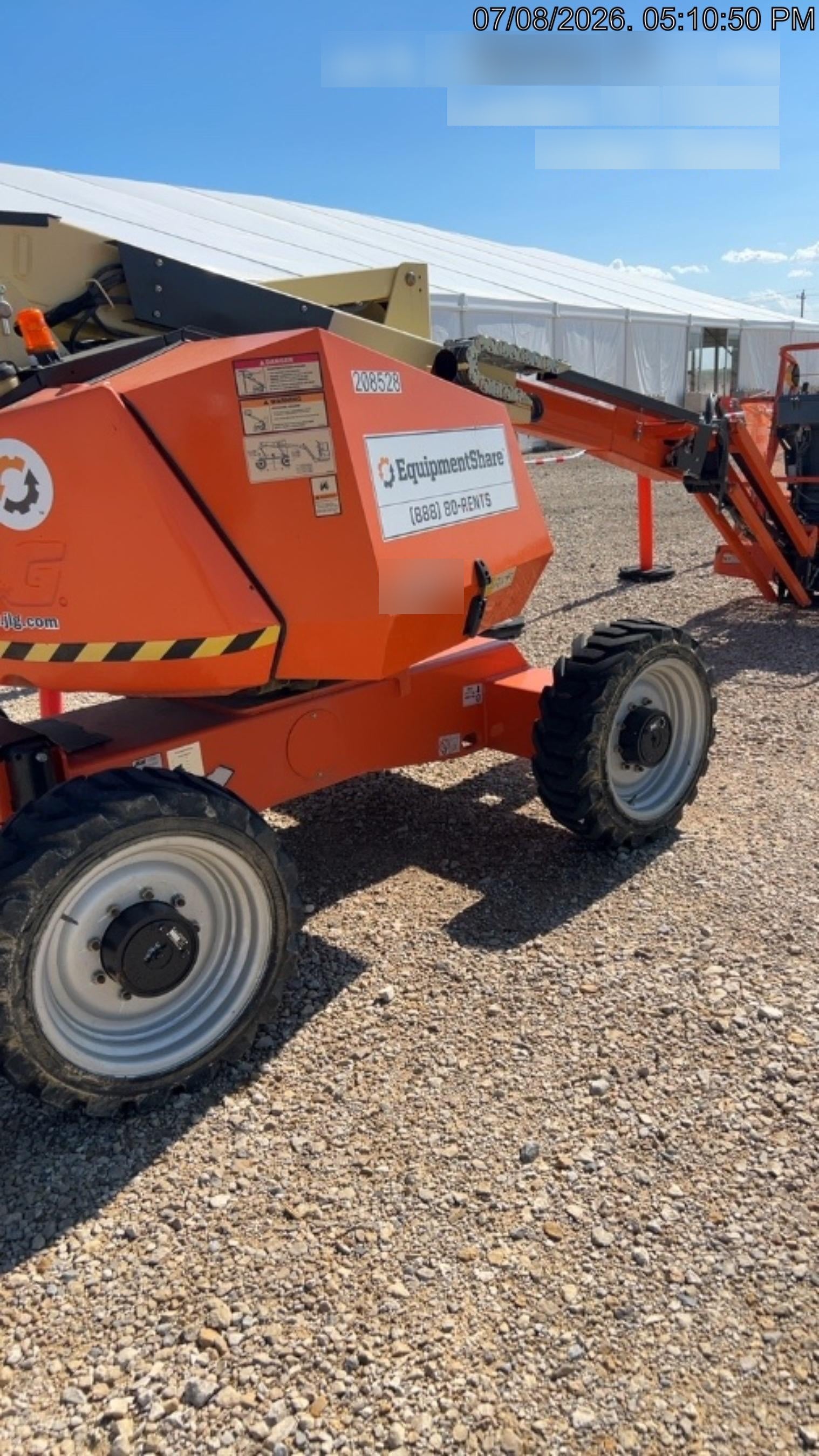 2022 JLG 340AJ