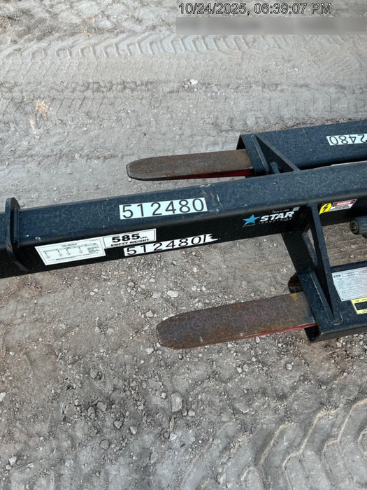 2018 Genie GTH-636 Genie GTH-636 w/Open ROPS, Solid Tires, Work Light/Beacon, 48" Carriage and Forks