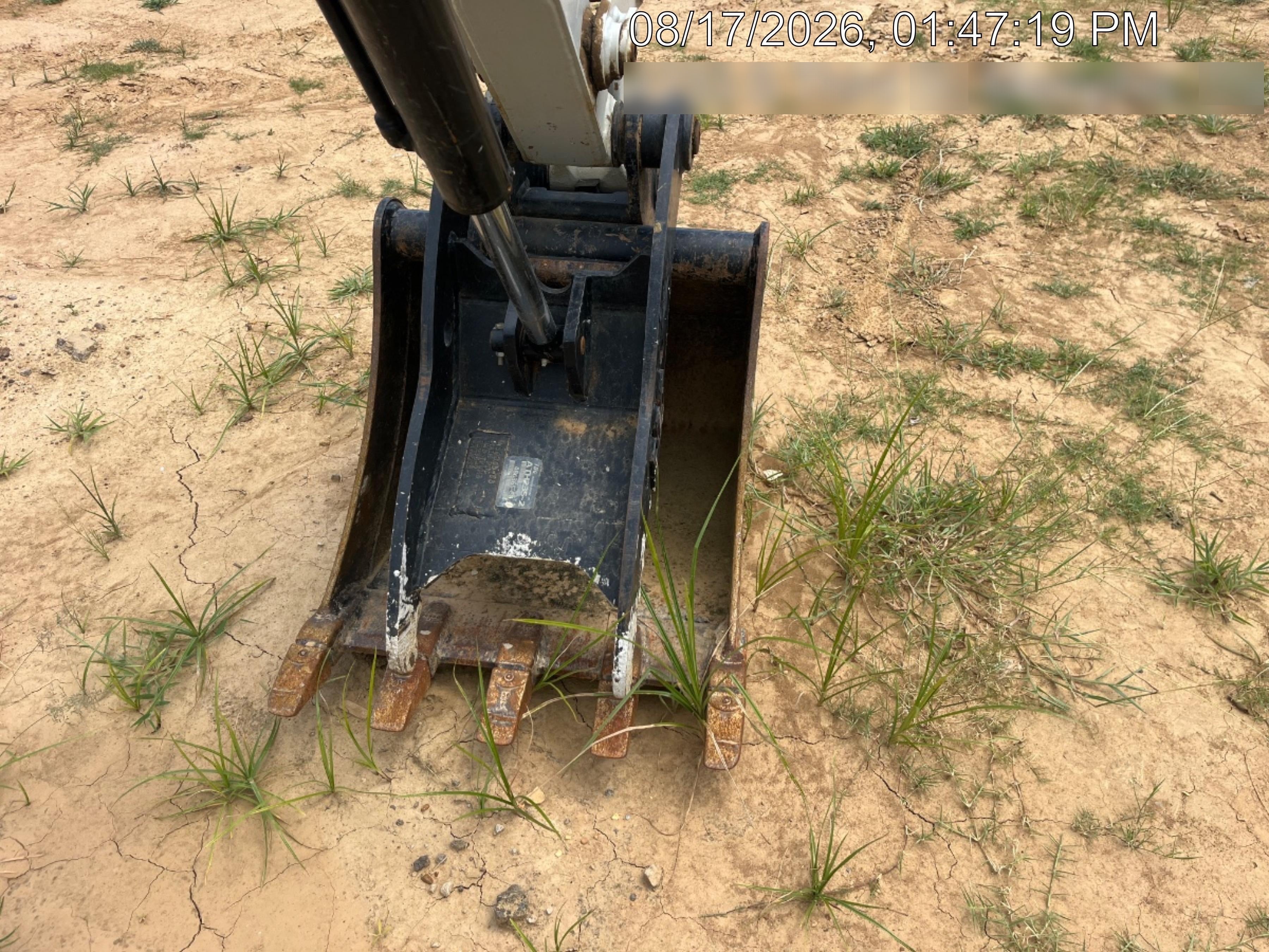 2025 TAKEUCHI 36" Bucket - Takeuchi