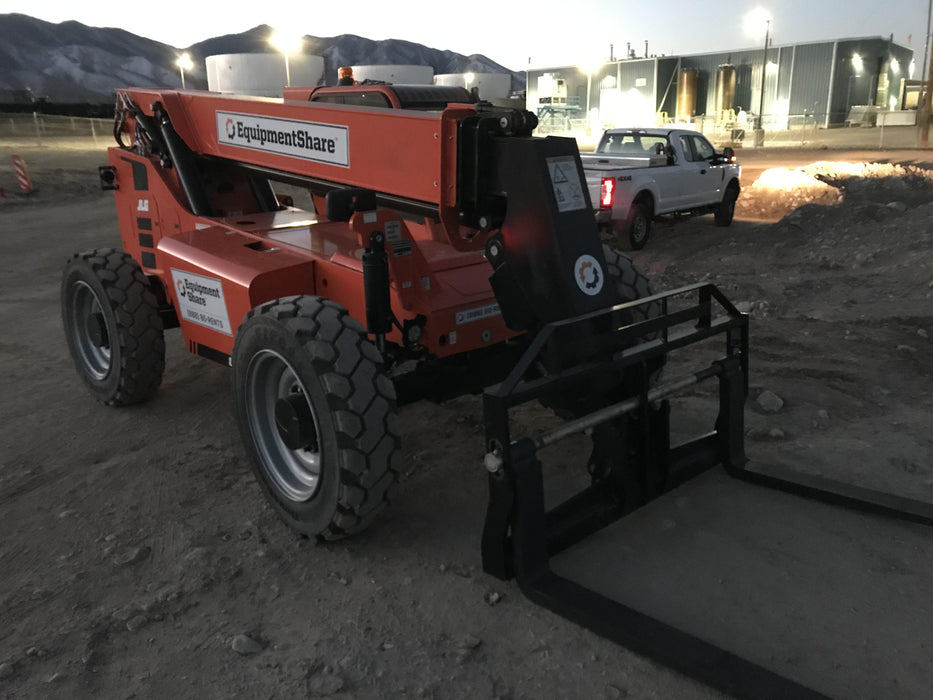 2020 Skytrak 8042 74 Hp, Cab-Heat ONLY, FF Tires, Work Lights, Beacon, Aux Hydraulics, Back up Alarm, Lifting Eye, ES Decals