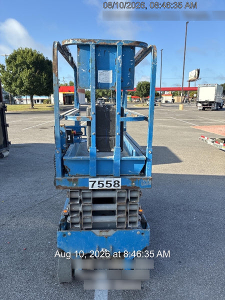 2017 Genie GS-1930 Genie GS-1930 Lift w/Fixed Rail and Chain Entry