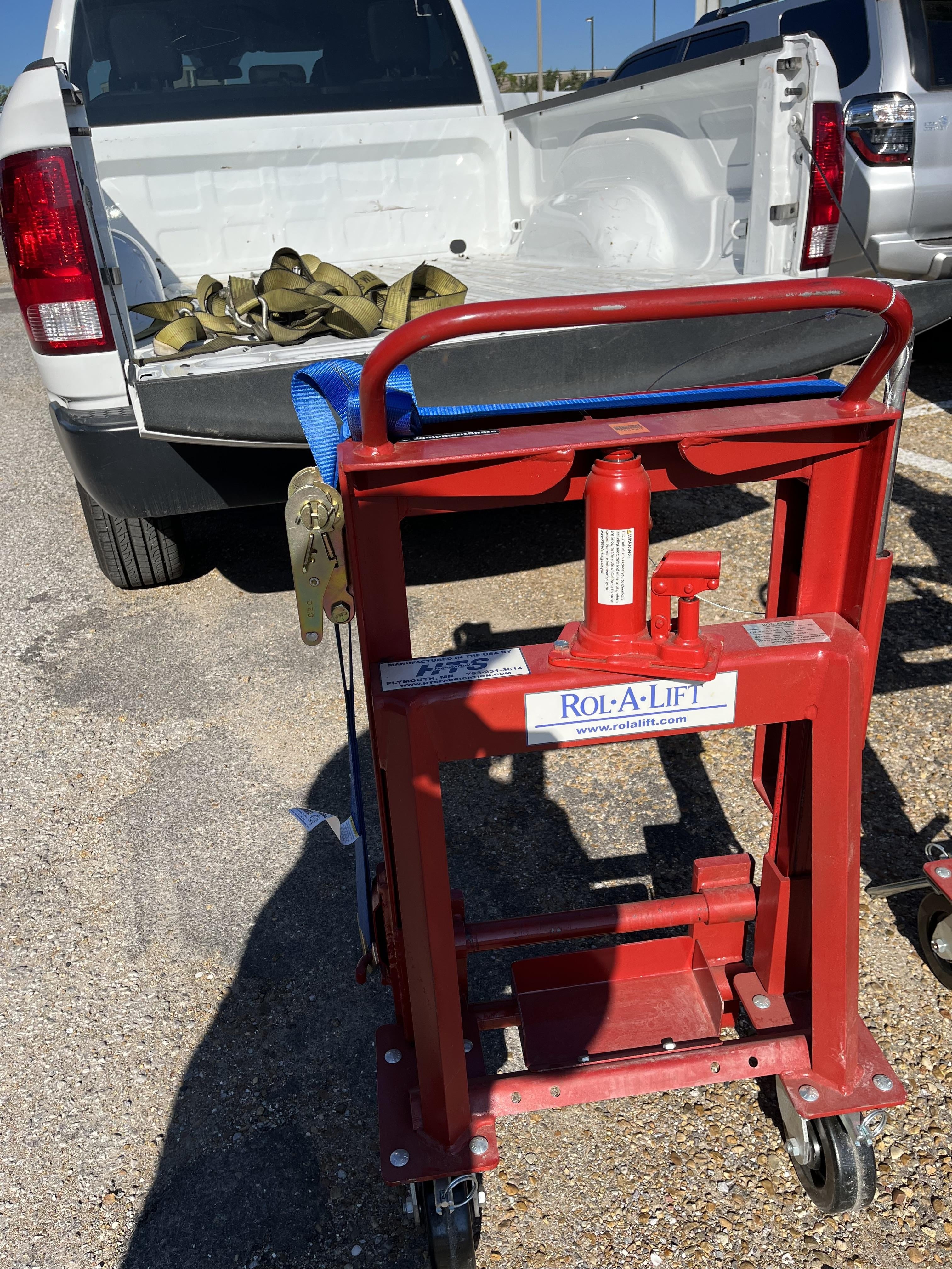 2022 ROL-A-LIFT M-6