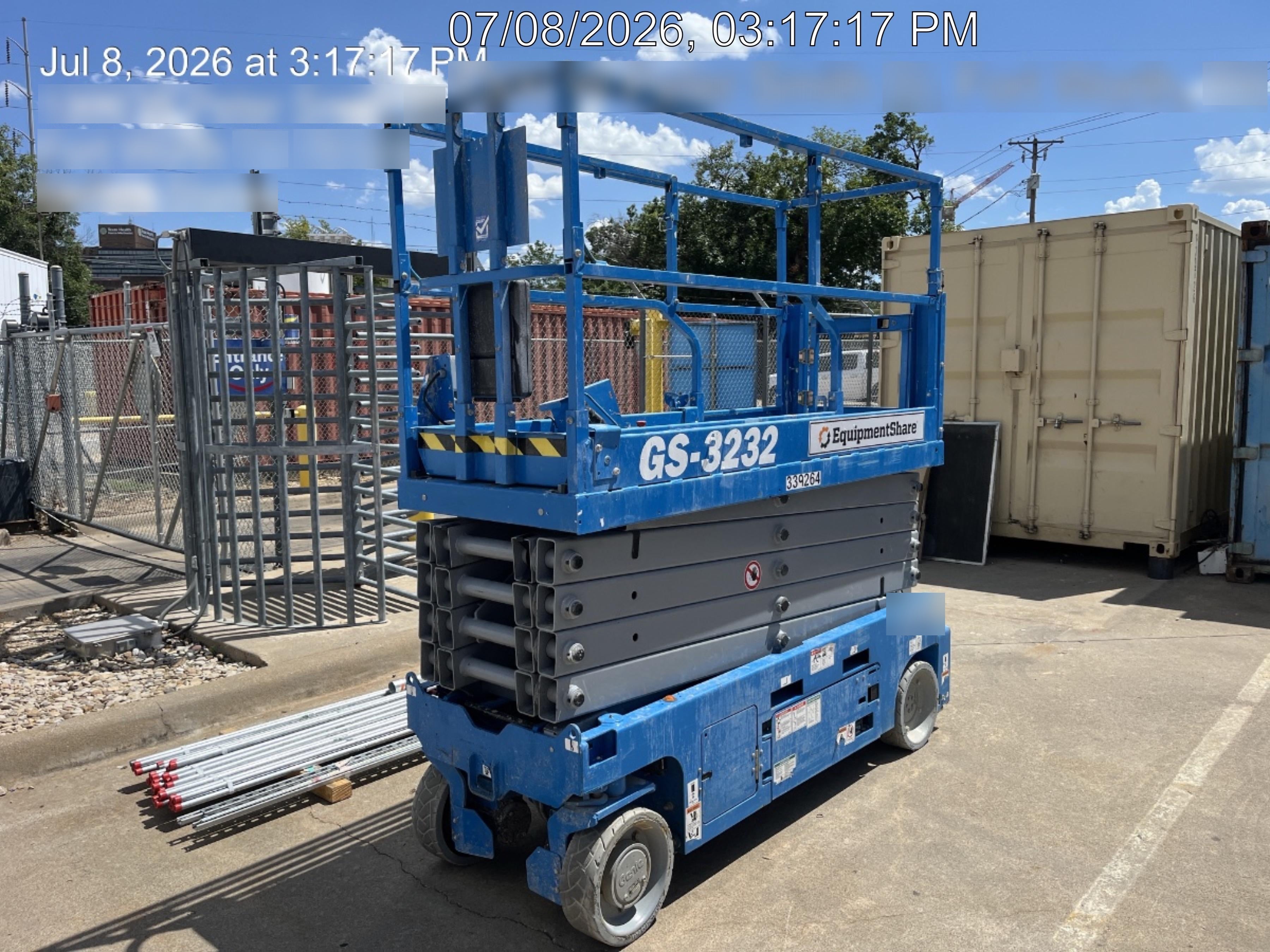 2023 GENIE GS-3232