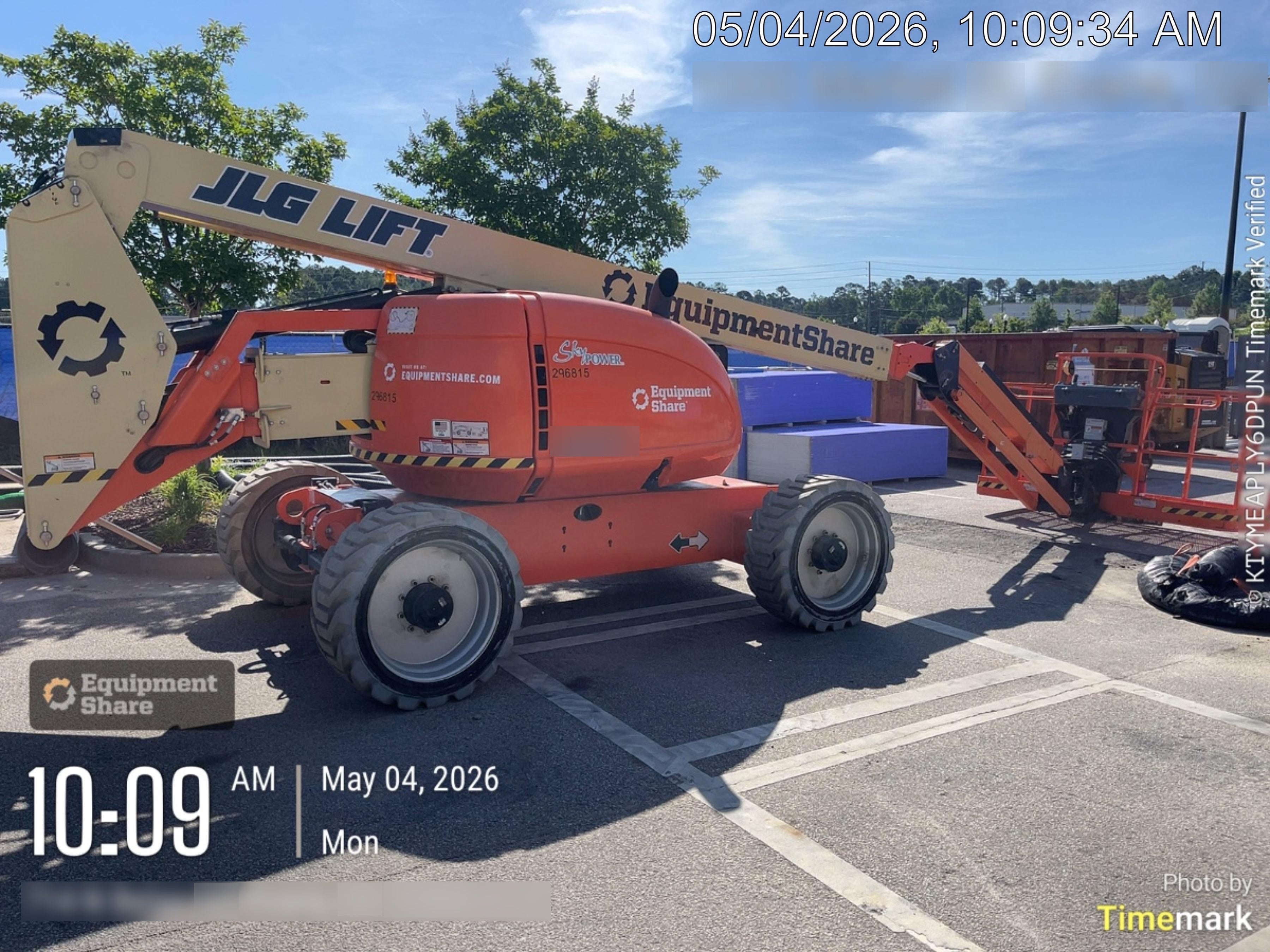 2023 JLG 600AJ