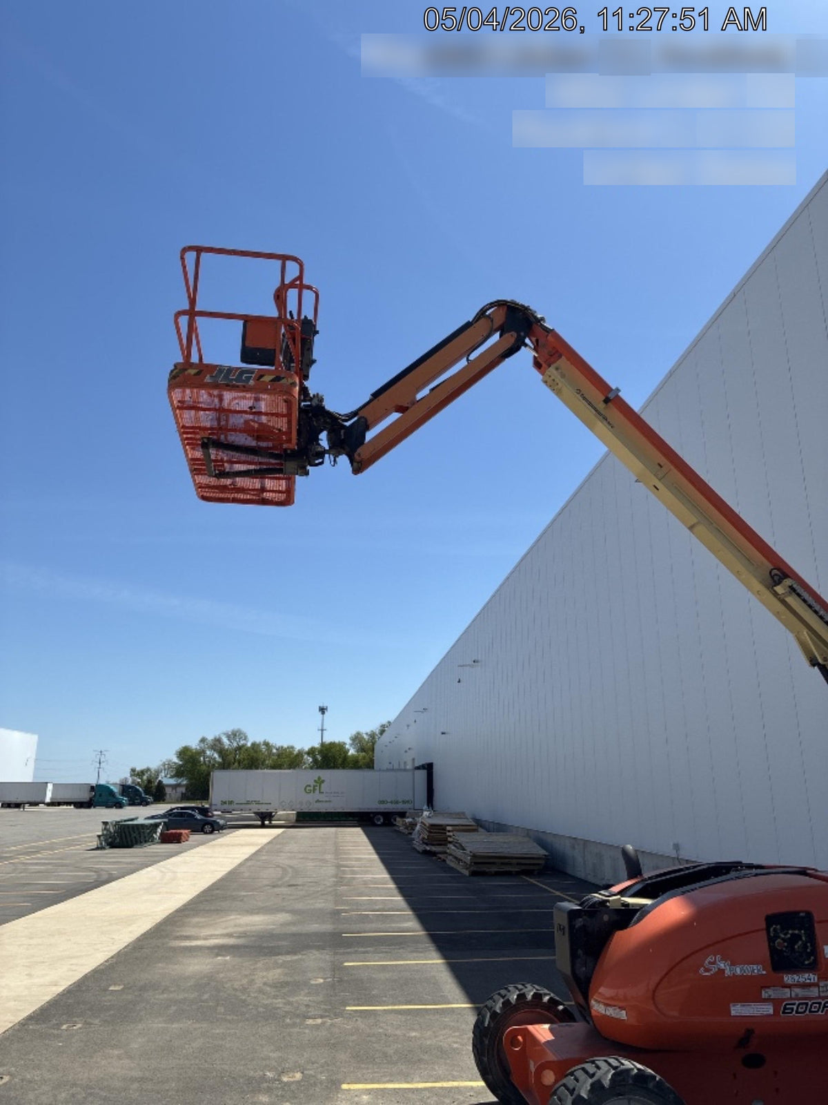 2022 JLG 600AJ