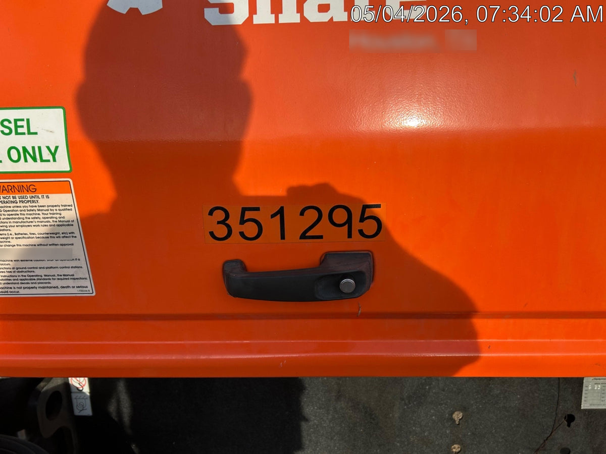 2023 JLG 600S