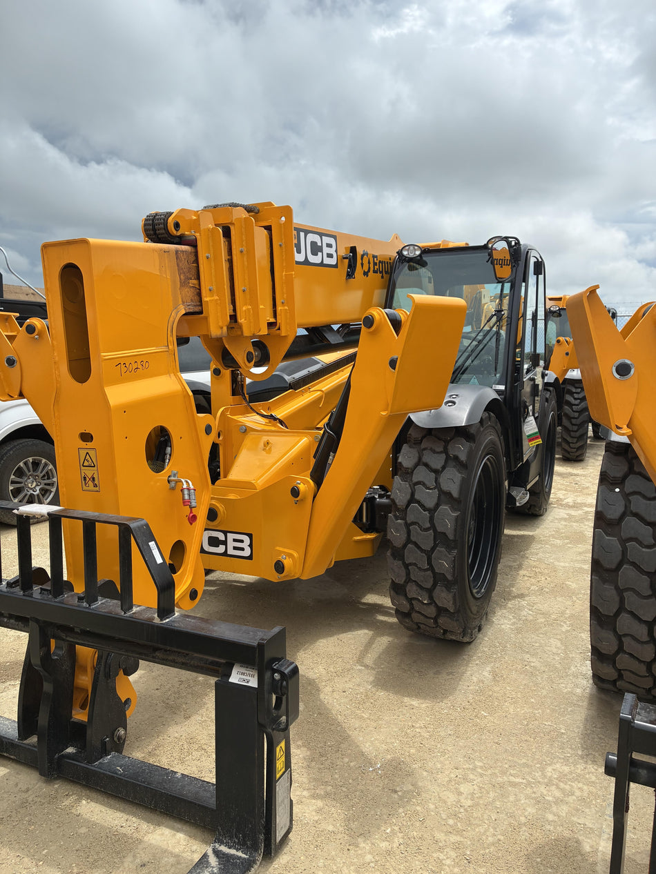 2026 JCB 512-56