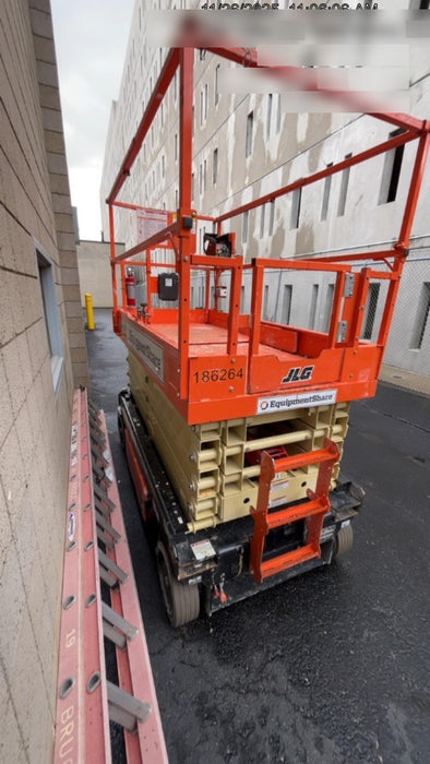2021 JLG R3246