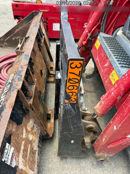 2023 ARROW MATERIAL HANDLING 48" Pallet Forks - Arrow